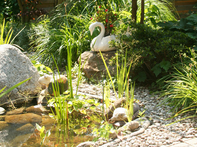 Naturidylle am romantischen Teich im Hotel Schönbrunn